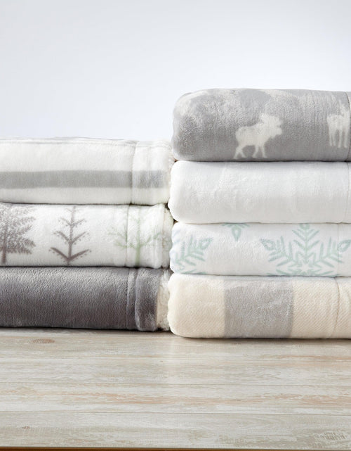 Load image into Gallery viewer, Velvet Plush Sherpa Luxury Bed Blanket - Kinsley Collection
