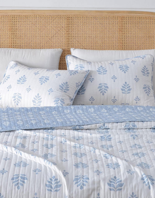Load image into Gallery viewer, French Floral Quilt - Colette Collection
