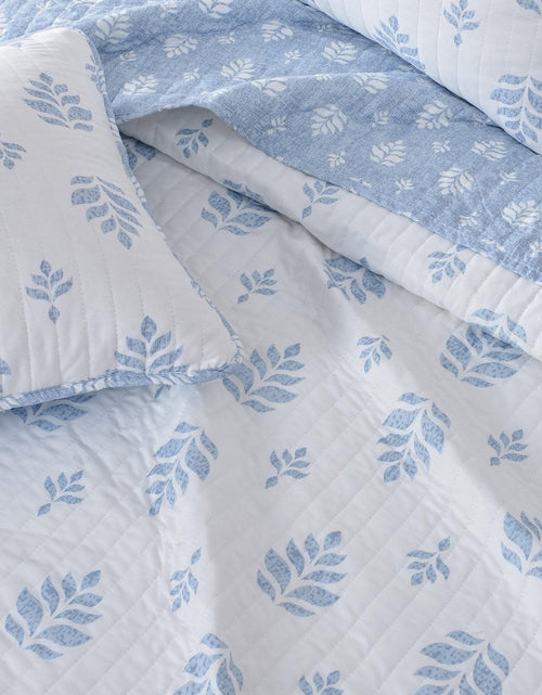 Load image into Gallery viewer, French Floral Quilt - Colette Collection

