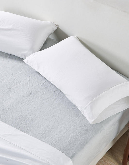 Load image into Gallery viewer, Solid Plush Fitted Sheet - Velvet Luxe Collection
