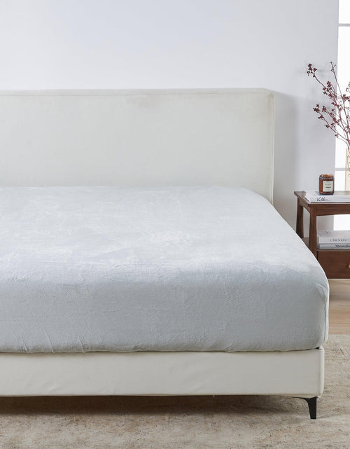 Load image into Gallery viewer, Solid Plush Fitted Sheet - Velvet Luxe Collection
