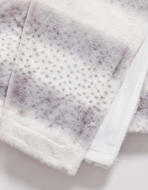 Load image into Gallery viewer, Faux Fur Printed Throw Blanket - Aaliyah Collection
