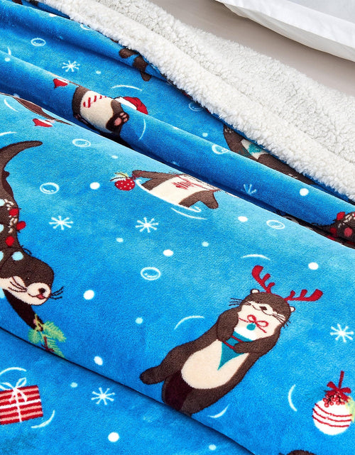 Load image into Gallery viewer, Holiday Sherpa Throw - Esmay Collection
