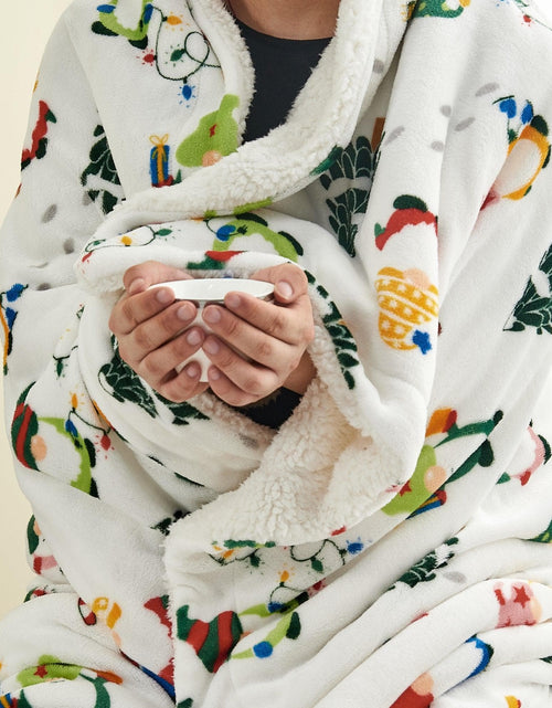 Load image into Gallery viewer, Holiday Sherpa Throw - Esmay Collection
