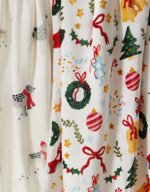 Load image into Gallery viewer, Holiday Sherpa Throw - Esmay Collection
