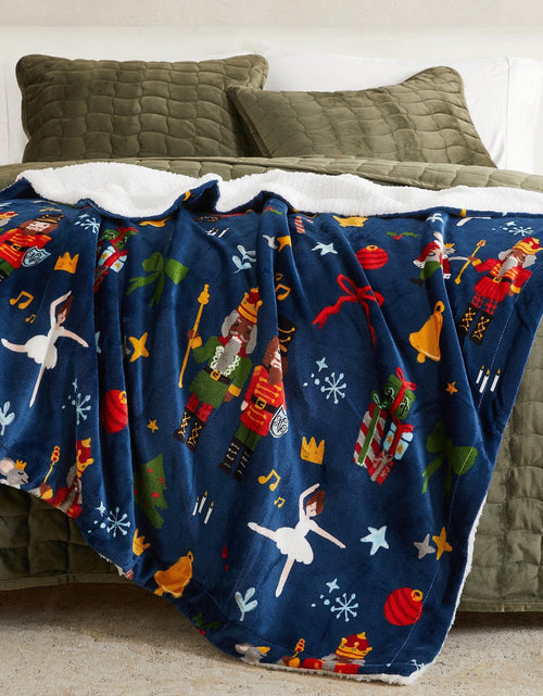 Load image into Gallery viewer, Holiday Sherpa Throw - Esmay Collection
