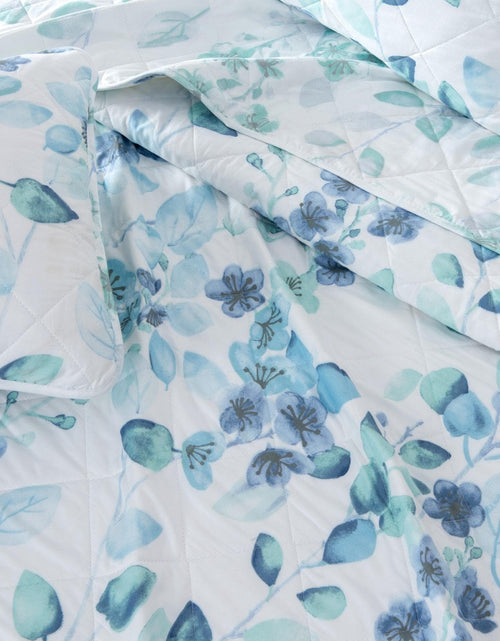 Load image into Gallery viewer, Floral Quilt Set - Miranda Collection
