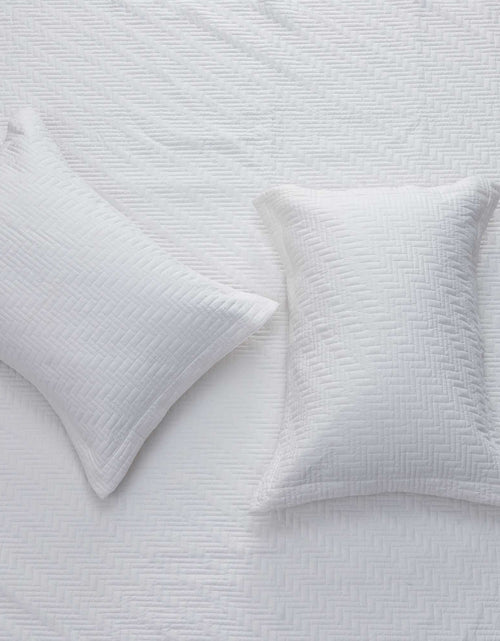 Load image into Gallery viewer, Herringbone Stitched Quilt - Louise Collection
