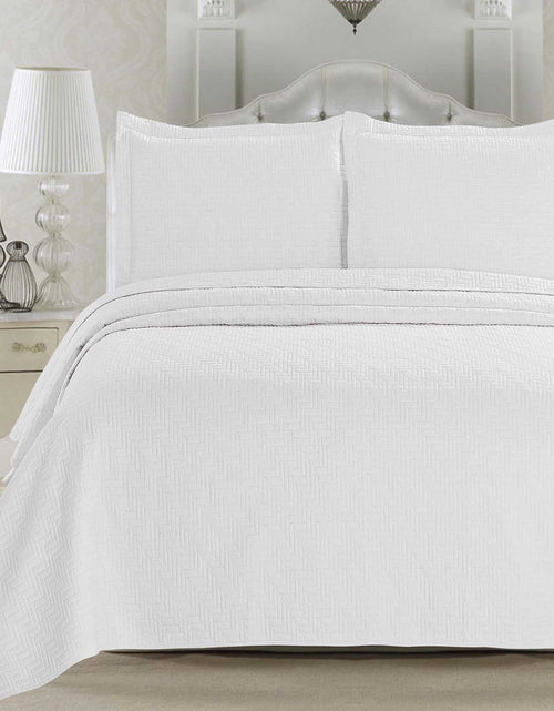 Load image into Gallery viewer, Herringbone Stitched Quilt - Louise Collection
