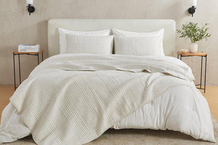Jersey Knit Quilt Set - Natalie Collection