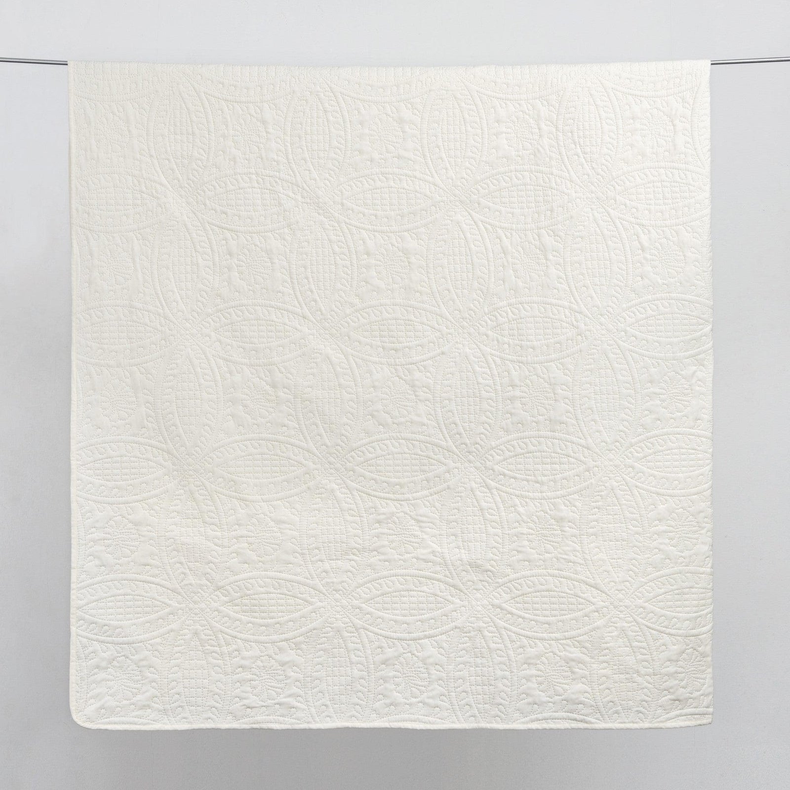 Oversized Medallion Quilt Set - Clara Collection