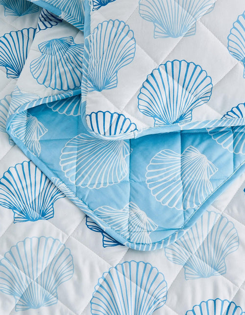 Load image into Gallery viewer, Coastal Blue Seashell Quilt Set - Cersi Collection
