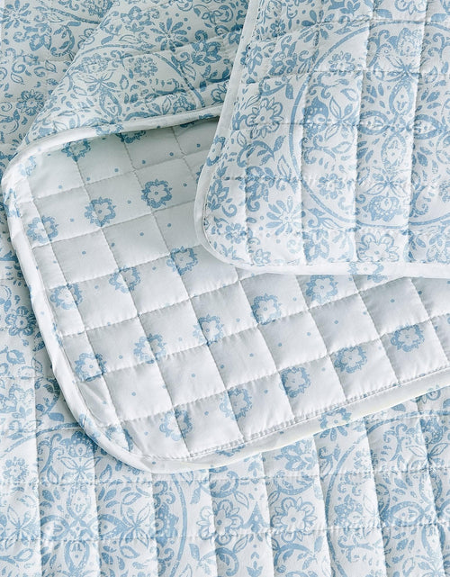 Load image into Gallery viewer, Floral Medallion Printed Microfiber Quilt Set - Kaleigh Collection
