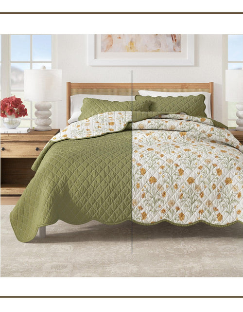 Load image into Gallery viewer, Floral Print &amp; Scallopeded Edge Cotton Quilt Set - Illiana Collection
