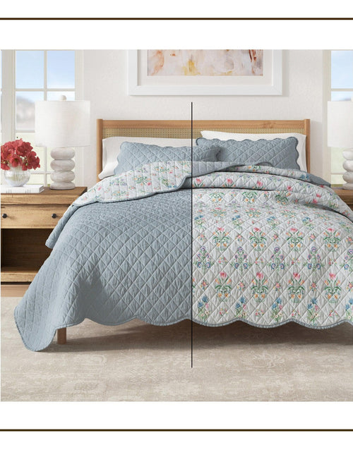 Load image into Gallery viewer, Floral Print &amp; Scallopeded Edge Cotton Quilt Set - Katrin Collection

