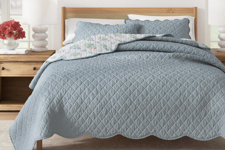 Floral Print & Scallopeded Edge Cotton Quilt Set - Katrin Collection