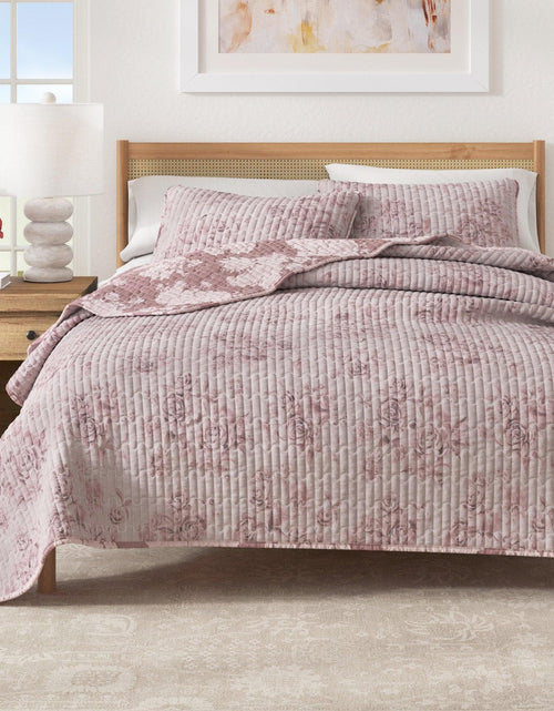 Load image into Gallery viewer, Floral Printed Cotton Quilt Set - Corin Collection
