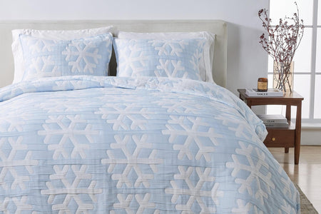 Matelassé Snowflake Quilt Set - Nino Collection
