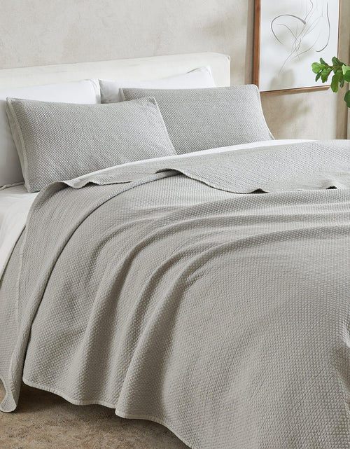 Load image into Gallery viewer, Stonewashed Relaxed Quilt Set - Vittoria Collection
