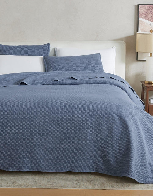 Load image into Gallery viewer, Stonewashed Relaxed Quilt Set - Vittoria Collection
