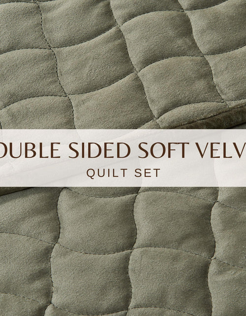 Load image into Gallery viewer, Velvet Box-Stitched Quilt Set - Vivica Collection
