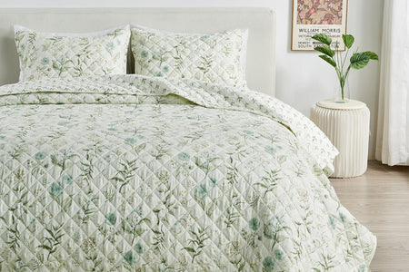 Floral Printed Microfiber Quilt Set - Glyndora Collection
