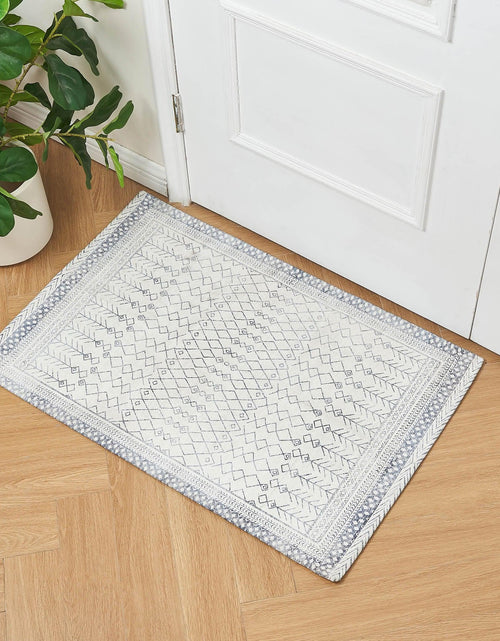 Load image into Gallery viewer, Distressed Moroccan Machine Washable Accent Rug 2' x 3' - Neve Collection
