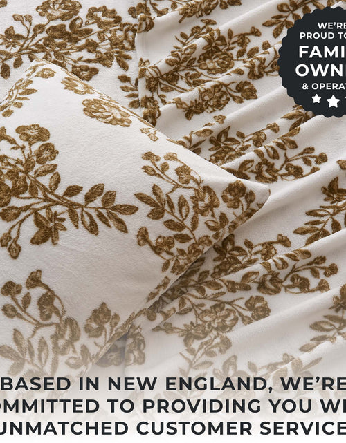 Load image into Gallery viewer, Printed Plush Sheet - Velvet Luxe Collection
