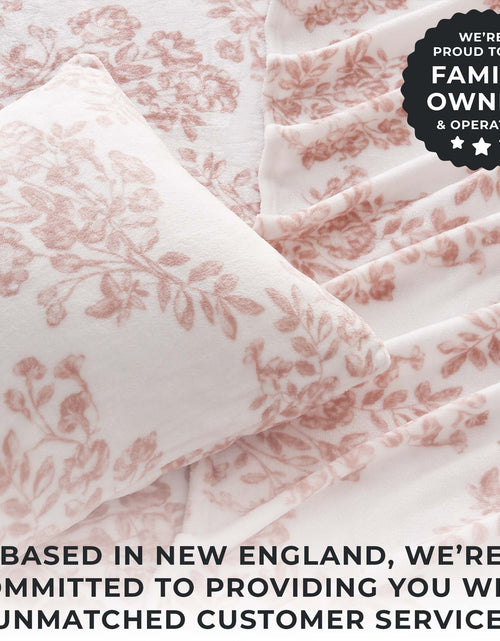 Load image into Gallery viewer, Printed Plush Sheet - Velvet Luxe Collection
