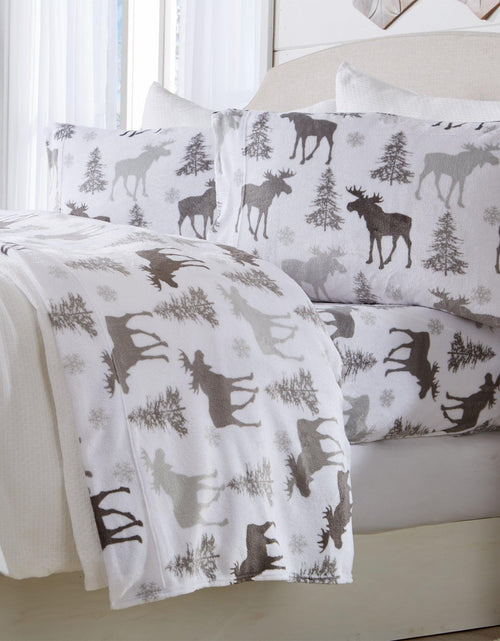 Load image into Gallery viewer, Printed Plush Sheet - Velvet Luxe Collection

