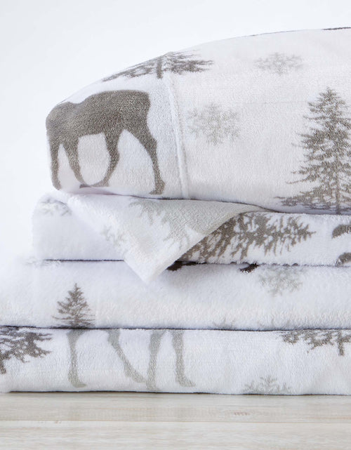Load image into Gallery viewer, Printed Plush Sheet - Velvet Luxe Collection
