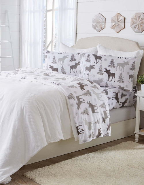 Load image into Gallery viewer, Printed Plush Sheet - Velvet Luxe Collection

