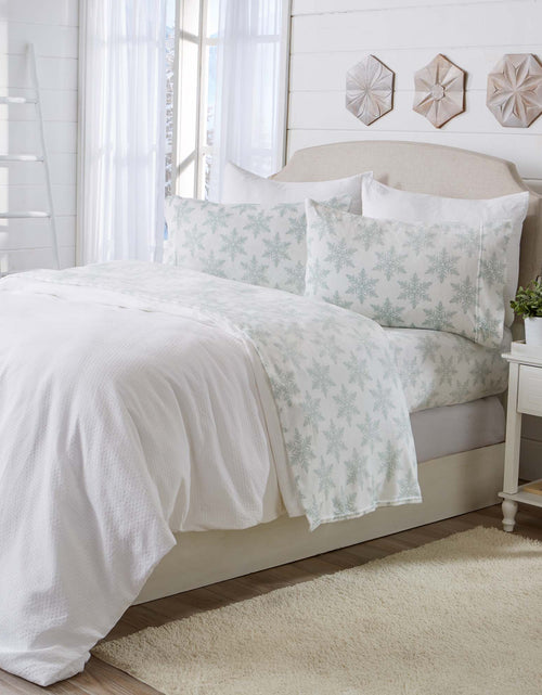 Load image into Gallery viewer, Printed Plush Sheet - Velvet Luxe Collection
