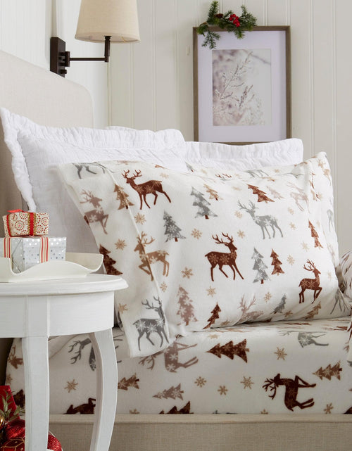 Load image into Gallery viewer, Printed Plush Sheet - Velvet Luxe Collection
