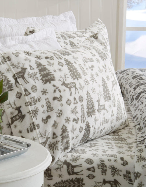 Load image into Gallery viewer, Printed Plush Sheet - Velvet Luxe Collection
