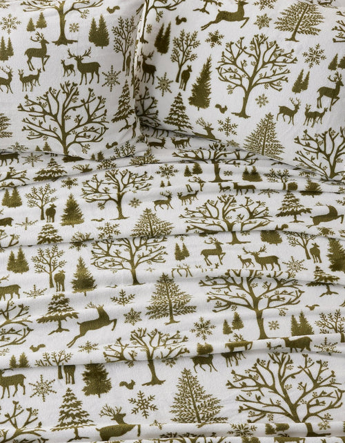 Load image into Gallery viewer, Printed Plush Sheet - Velvet Luxe Collection
