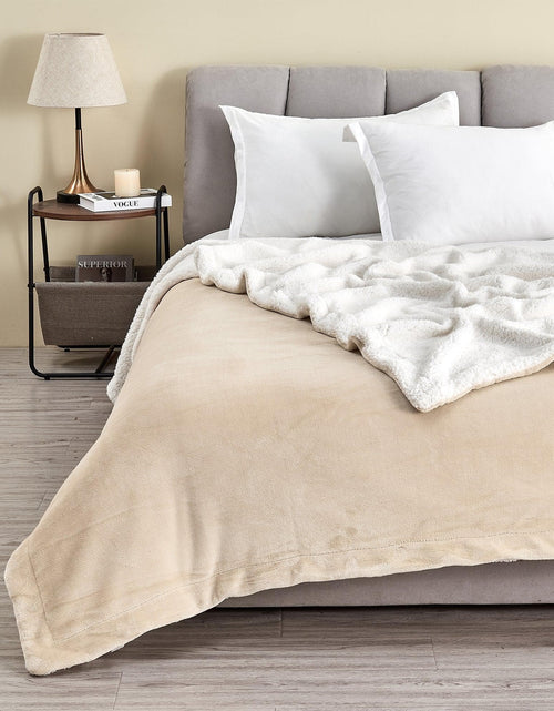 Load image into Gallery viewer, Velvet Plush Sherpa Luxury Bed Blanket - Kinsley Collection

