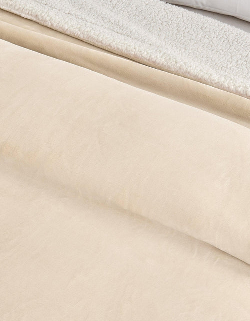 Load image into Gallery viewer, Velvet Plush Sherpa Luxury Bed Blanket - Kinsley Collection
