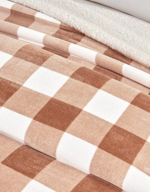 Load image into Gallery viewer, Velvet Plush Sherpa Luxury Bed Blanket - Kinsley Collection
