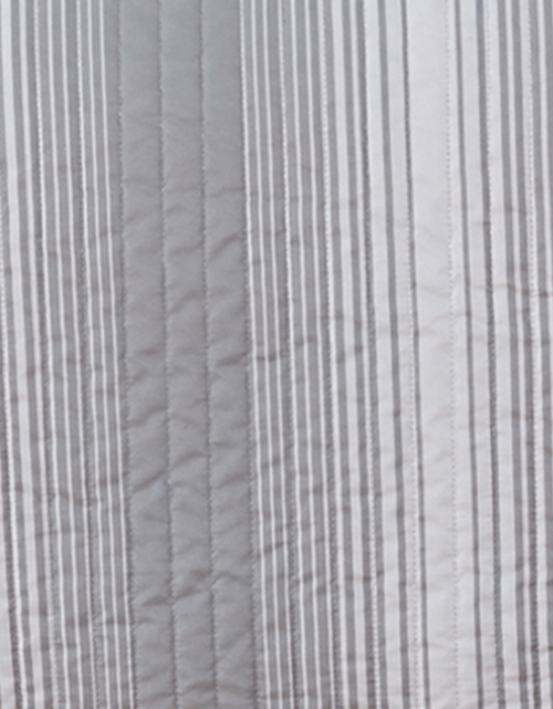 Load image into Gallery viewer, Everette Collection Ombre Striped Quilt Set
