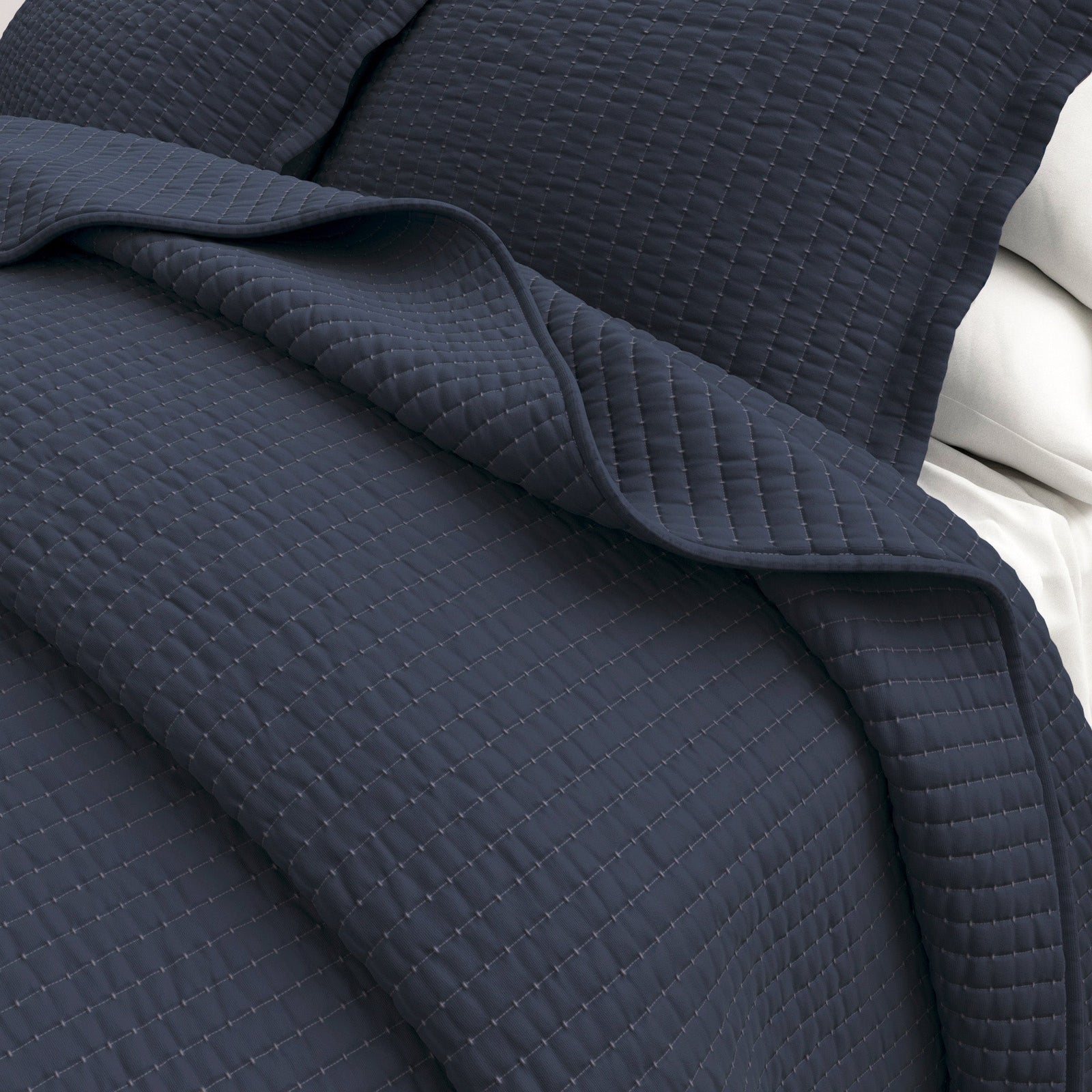 Solid Quilt - Alicia Collection
