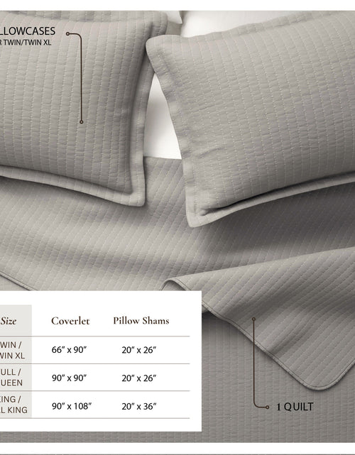Load image into Gallery viewer, Solid Quilt - Alicia Collection
