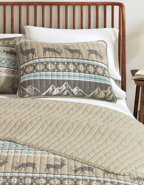Load image into Gallery viewer, Lodge Quilt - Yosemite Collection
