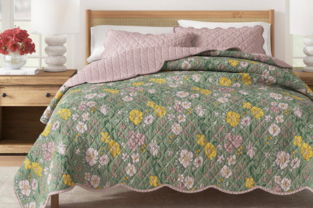 Floral Print & Scalloped Cotton Quilt Set - Gwen Collection