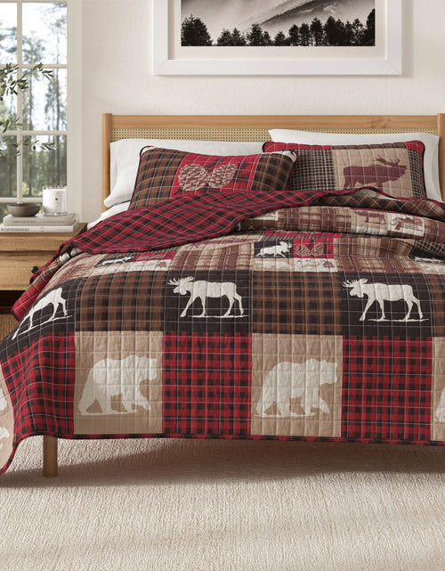 Load image into Gallery viewer, Rustic Landscape Quilt Set - Matthew Collection
