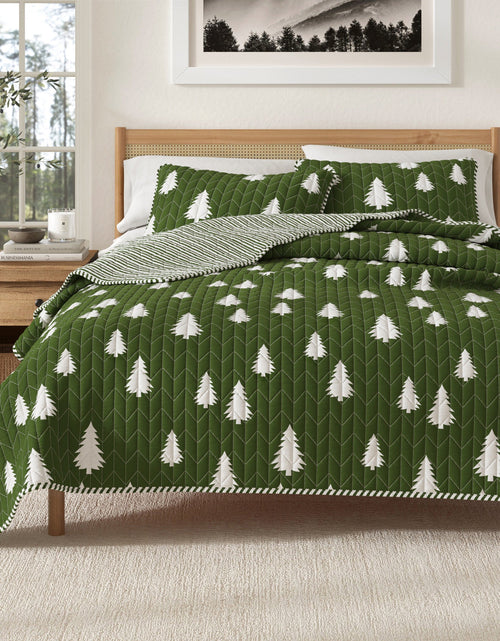 Load image into Gallery viewer, Lodge Printed Quilt - Arrowhead
