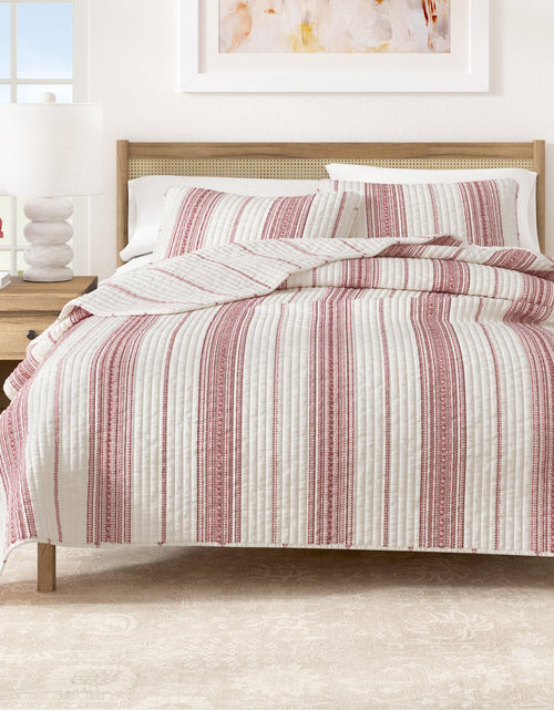 Load image into Gallery viewer, Stripe Quilt - Wesley Collection
