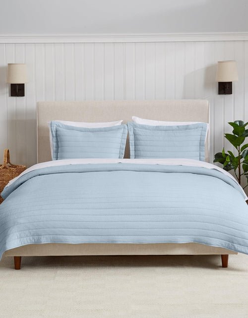 Load image into Gallery viewer, Solid Striped Quilt - Virginia Collection
