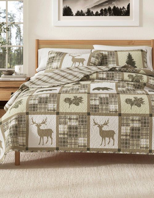 Load image into Gallery viewer, Lodge Quilt - Stonehurst Collection
