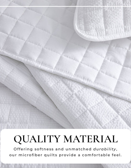 Load image into Gallery viewer, Box-Stitched Seersucker Quilt Set - Seersucker Collection
